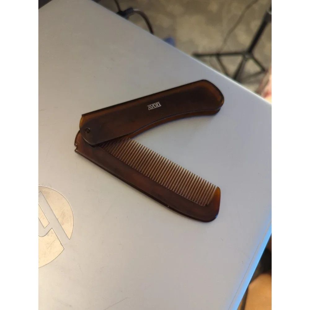 Vintage Avon 1982 Cambridge Collection Tortoise Folding Comb